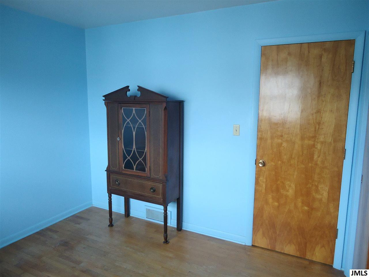 2115 Noon Road Jackson, MI 49201 - Photo 17 of 34 Photo 17