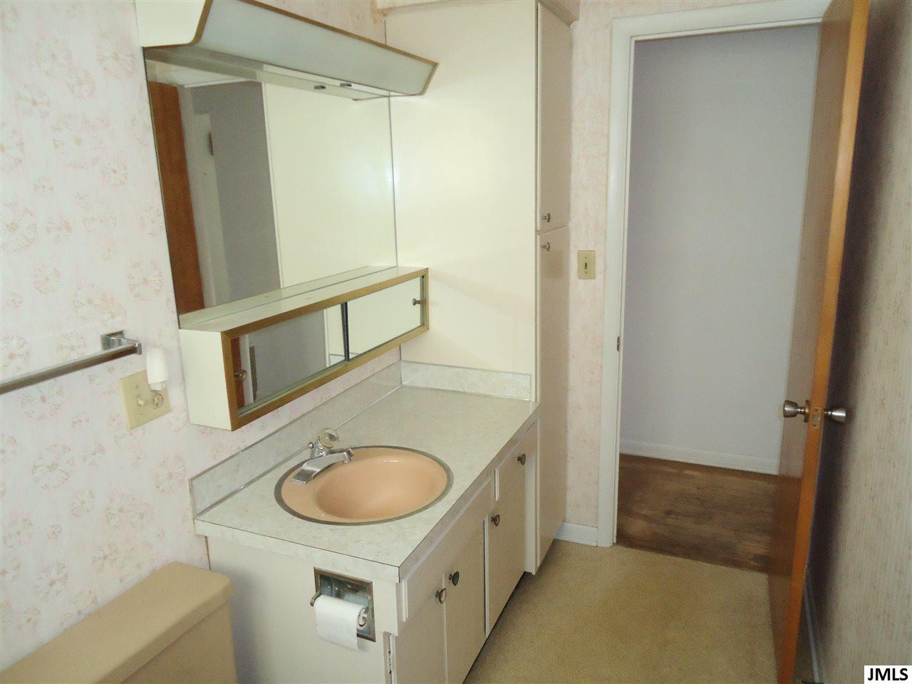 2115 Noon Road Jackson, MI 49201 - Photo 21 of 34 Photo 21