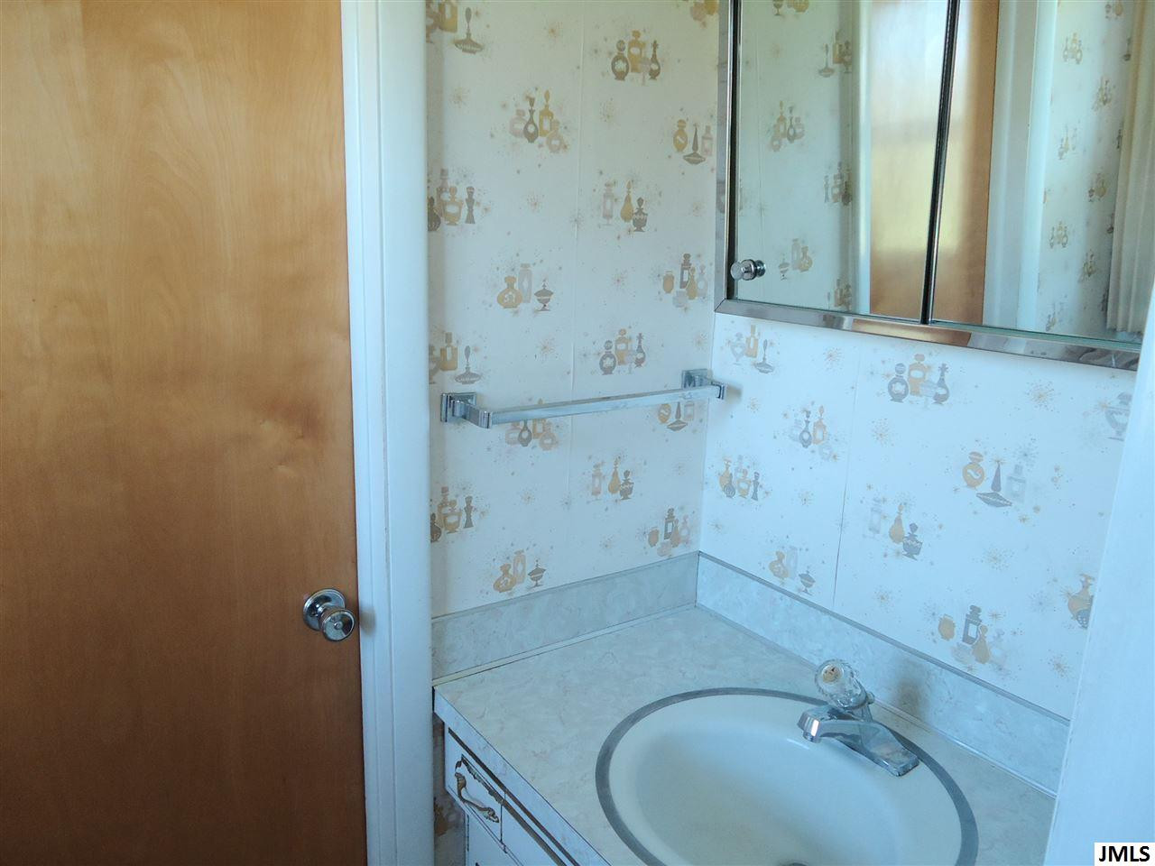 2115 Noon Road Jackson, MI 49201 - Photo 25 of 34 Photo 25