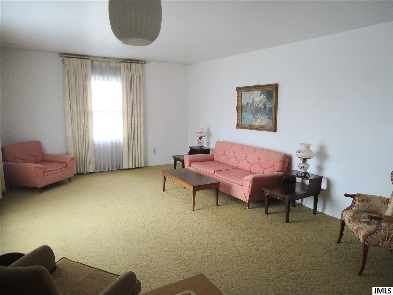 2115 Noon Road Jackson, MI 49201 - Photo 4 of 34 Photo 4