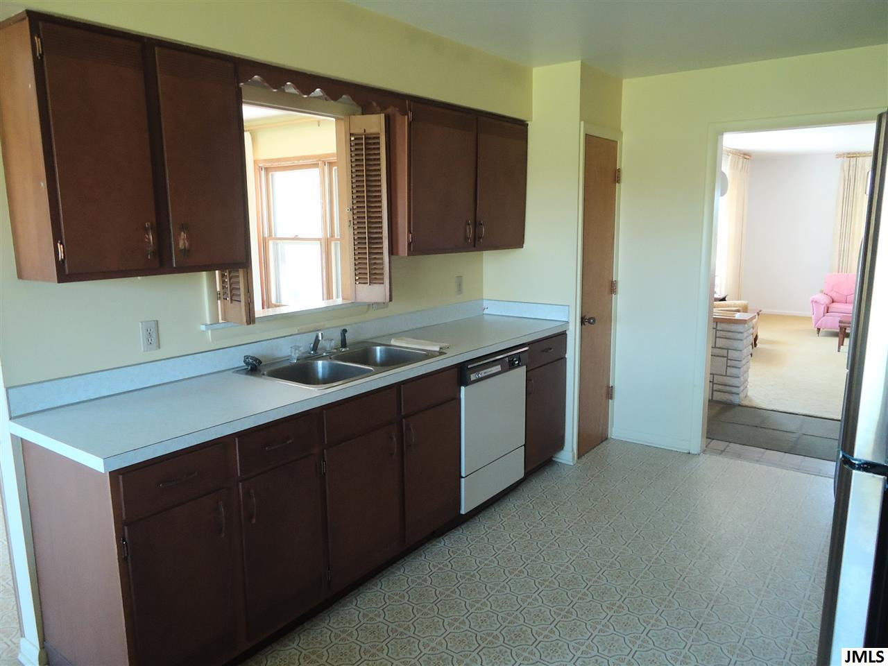 2115 Noon Road Jackson, MI 49201 - Photo 8 of 34 Photo 8