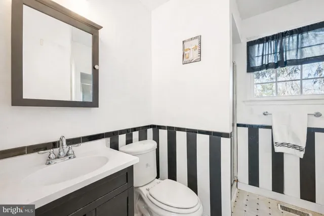 $405,000 | 55 Breckenridge Drive, Sicklerville, NJ 08081