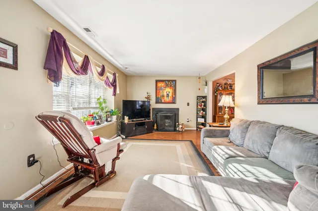 $405,000 | 55 Breckenridge Drive, Sicklerville, NJ 08081