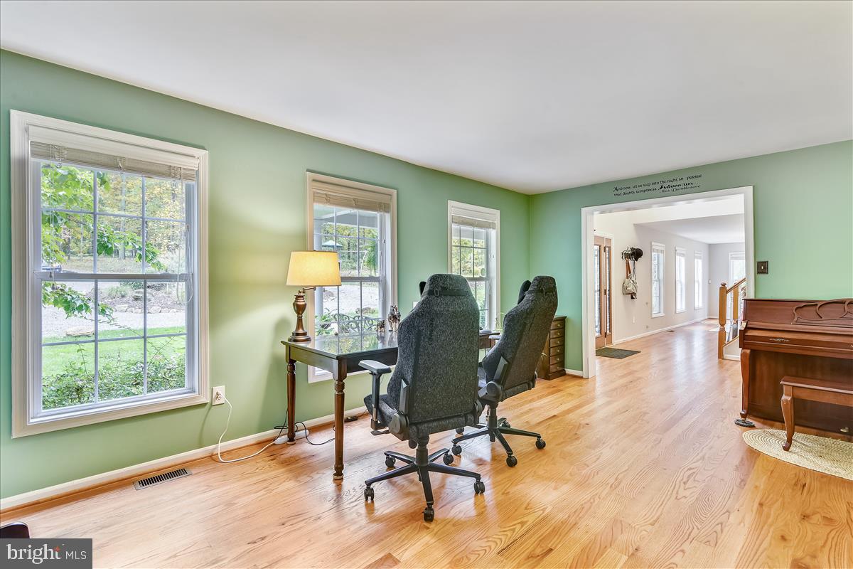 18269 Canby Road Leesburg, VA 20175 - Photo 11 of 62 Gallery Image 11