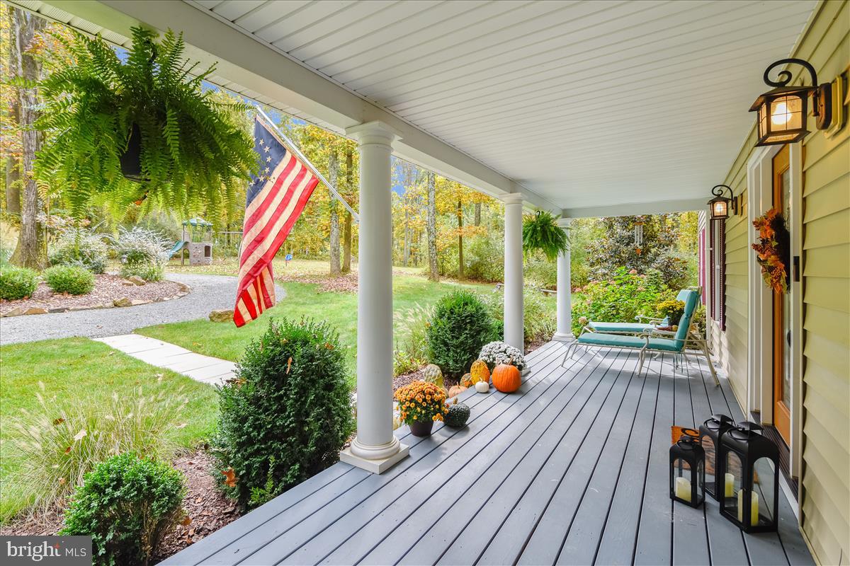 18269 Canby Road Leesburg, VA 20175 - Photo 5 of 62 Imagine Morning Coffee or Afternoon Delights