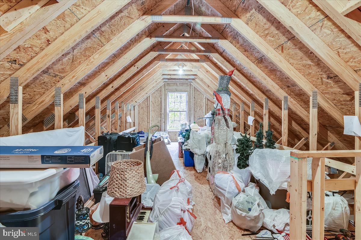 18269 Canby Road Leesburg, VA 20175 - Photo 48 of 62 Own Private entrance or from Garage to Attic