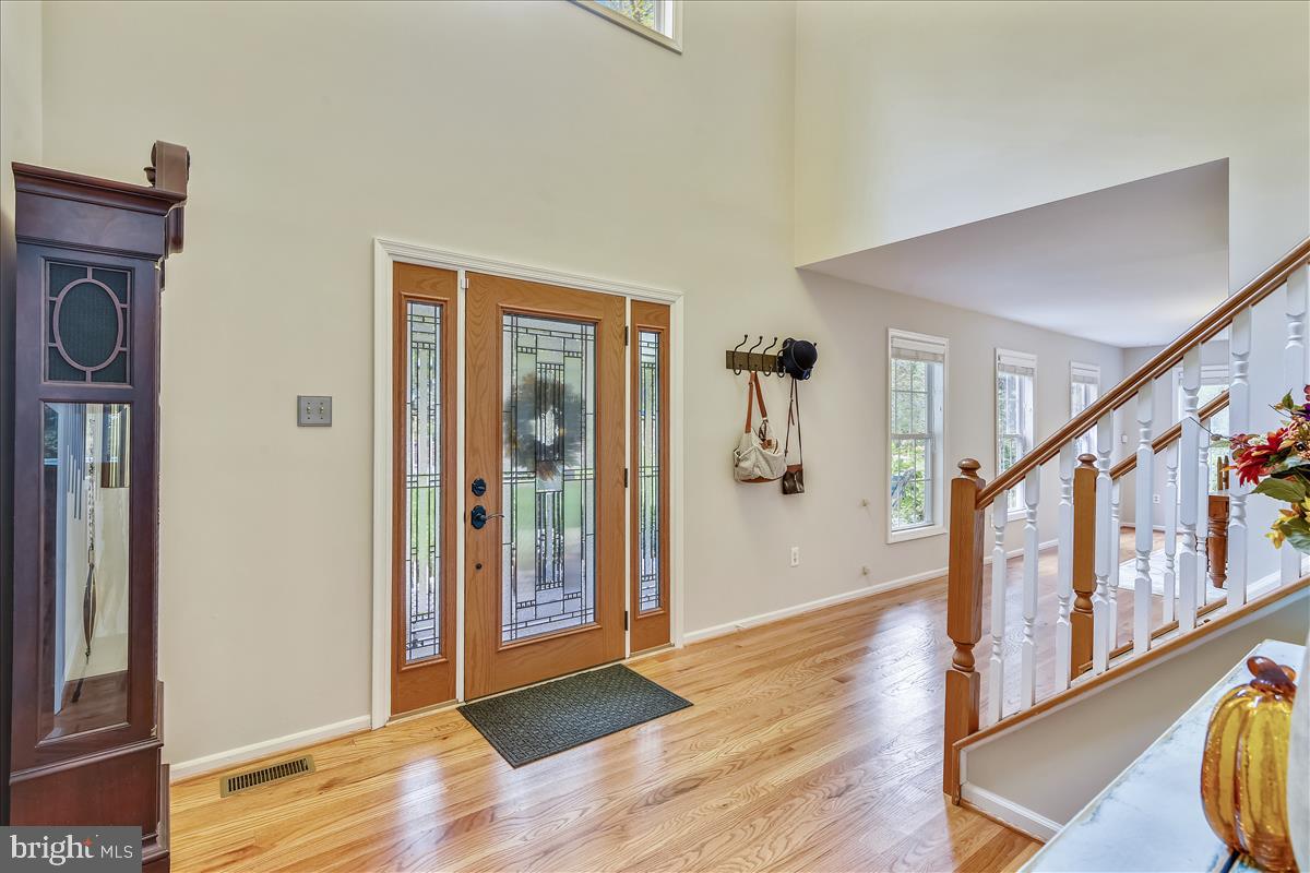 18269 Canby Road Leesburg, VA 20175 - Photo 6 of 62 Wow, welcome guest to your beautiful home
