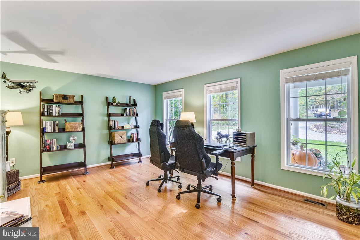 18269 Canby Road Leesburg, VA 20175 - Photo 10 of 62 Gallery Image 10