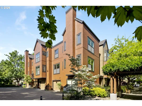 $665,000 | 727 Southeast 34th Avenue, Portland, OR 97214