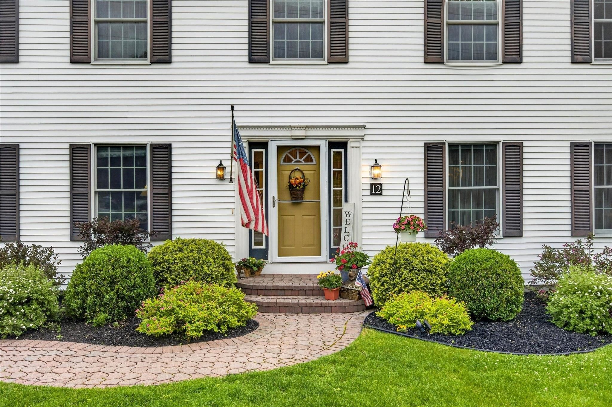 12 Moonbrook Drive Rutland, VT 05701 - Photo 3 of 59