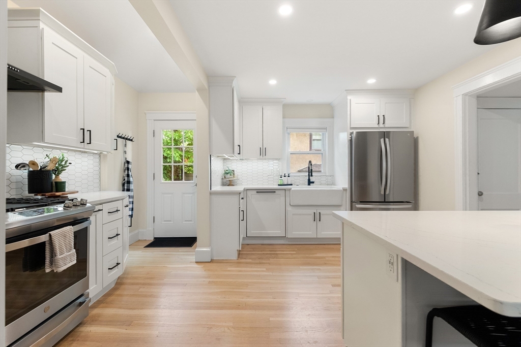 27 Fellsmere Road Malden, MA 02148 - Photo 14 of 39