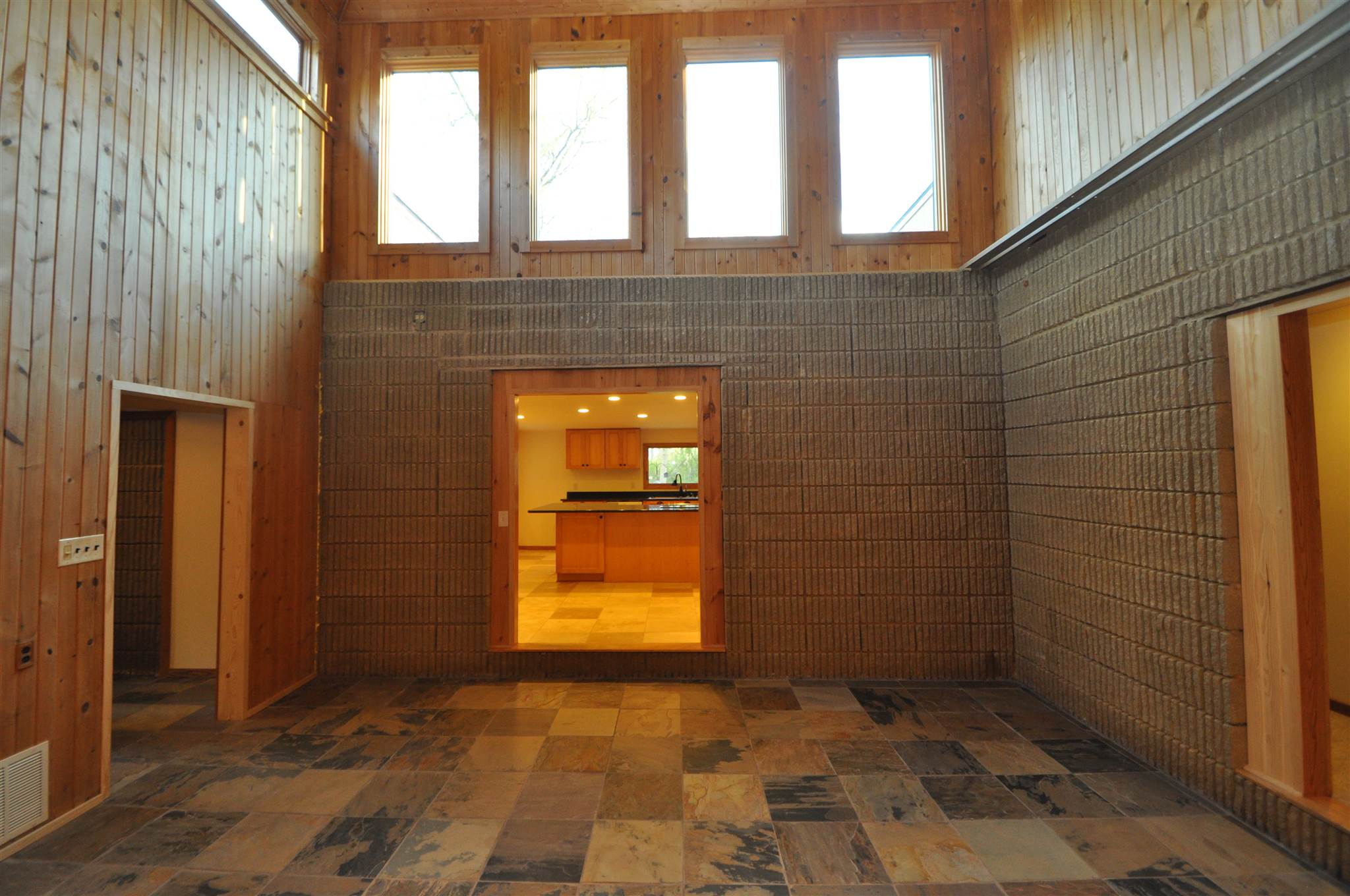 5533 Leesburg Road Fort Wayne, IN 46818 - Photo 10 of 36