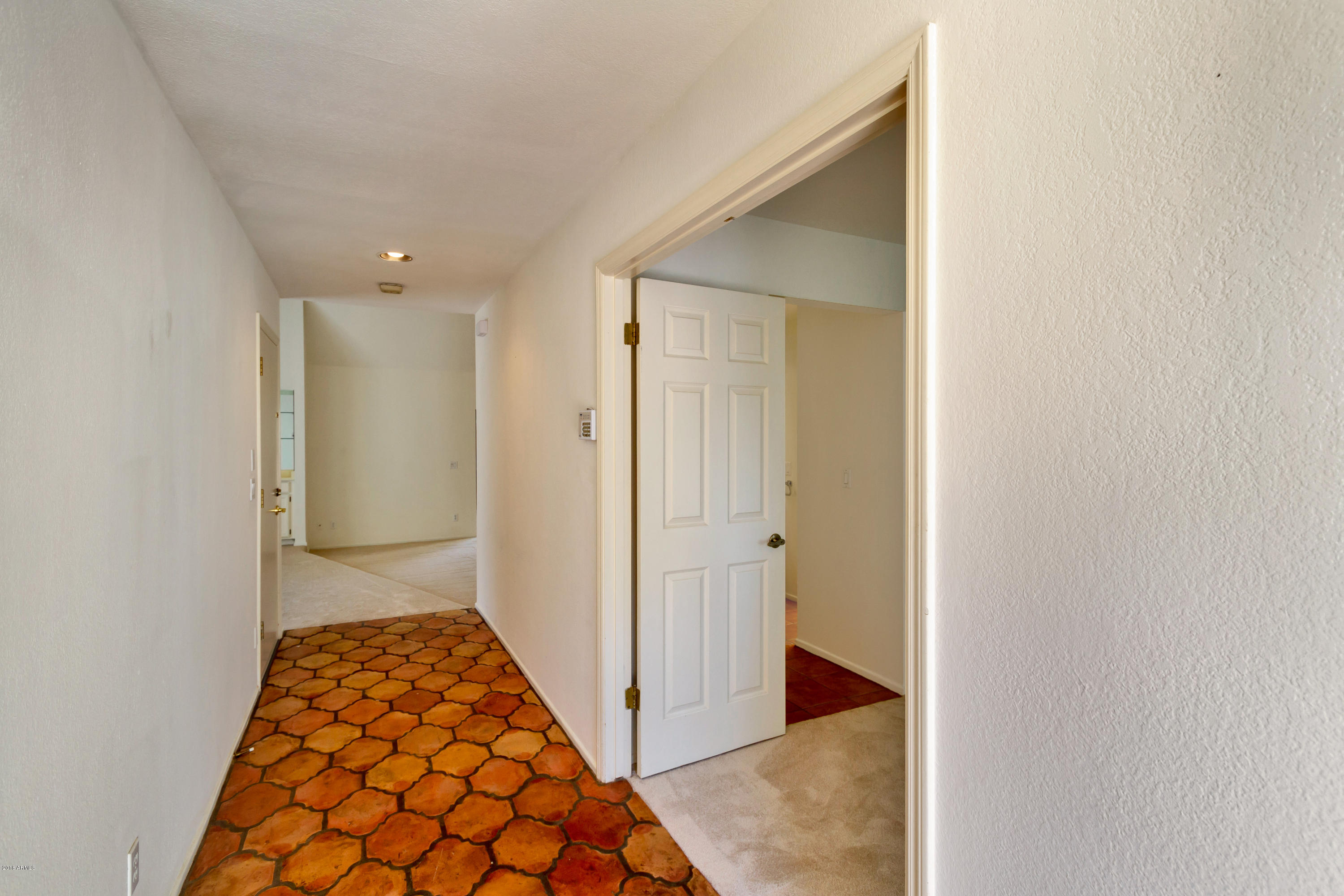 5310 North 24th Place Phoenix, AZ 85016 - Photo 3 of 21 a view of hallway