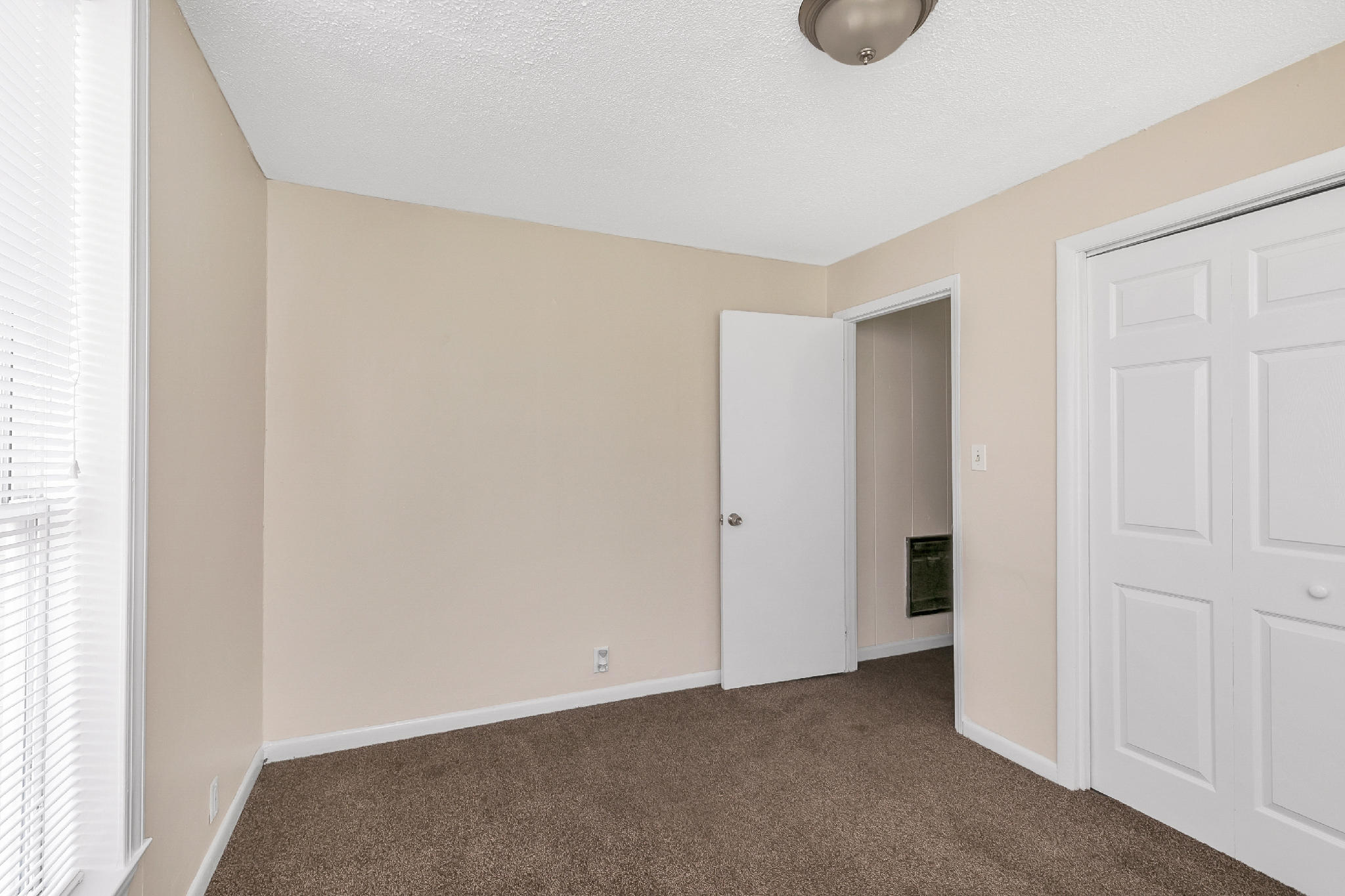 5633 State Line Road Chattanooga, TN 37412 - Photo 20 of 23 s8