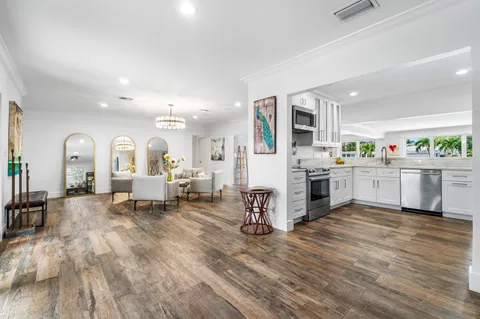 $2,200,000 | 711 Northeast 69th Street, Boca Raton, FL 33487