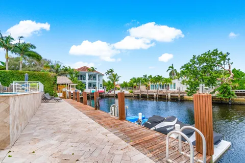 $2,200,000 | 711 Northeast 69th Street, Boca Raton, FL 33487