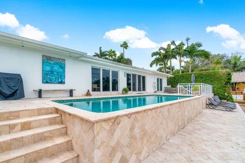 $2,200,000 | 711 Northeast 69th Street, Boca Raton, FL 33487
