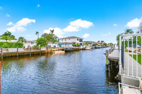 $2,200,000 | 711 Northeast 69th Street, Boca Raton, FL 33487