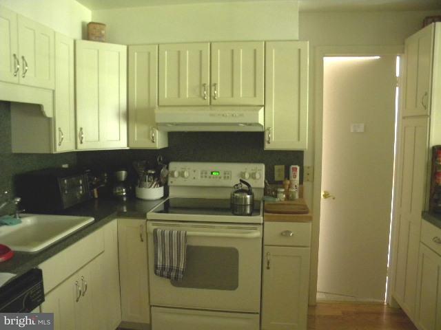 519 Susan Road Camp Hill, PA 17011 - Photo 3 of 19 Gallery Image 3