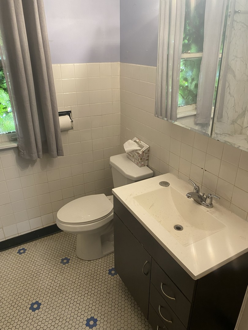 1225 East 71st Place Chicago, IL 60619 - Photo 10 of 30 Gallery Image 10