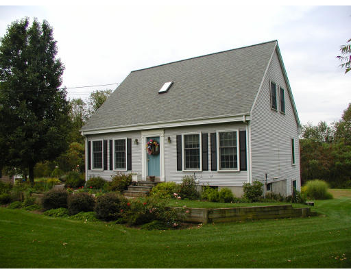 460 Pochassic Road Westfield, MA 01085 - Photo 1 of 20