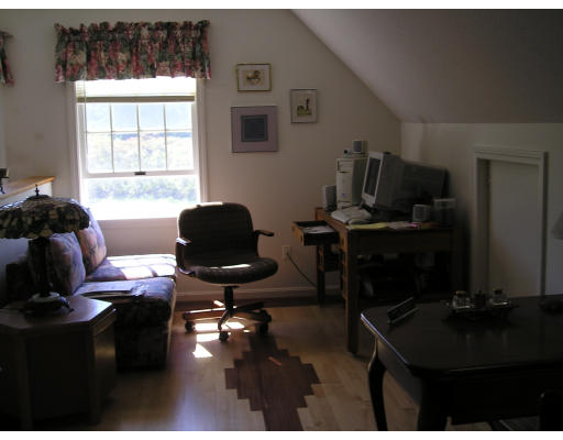 460 Pochassic Road Westfield, MA 01085 - Photo 16 of 20