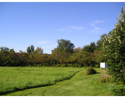 460 Pochassic Road Westfield, MA 01085 - Photo 4 of 20