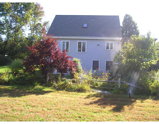 460 Pochassic Road Westfield, MA 01085 - Photo 10 of 20