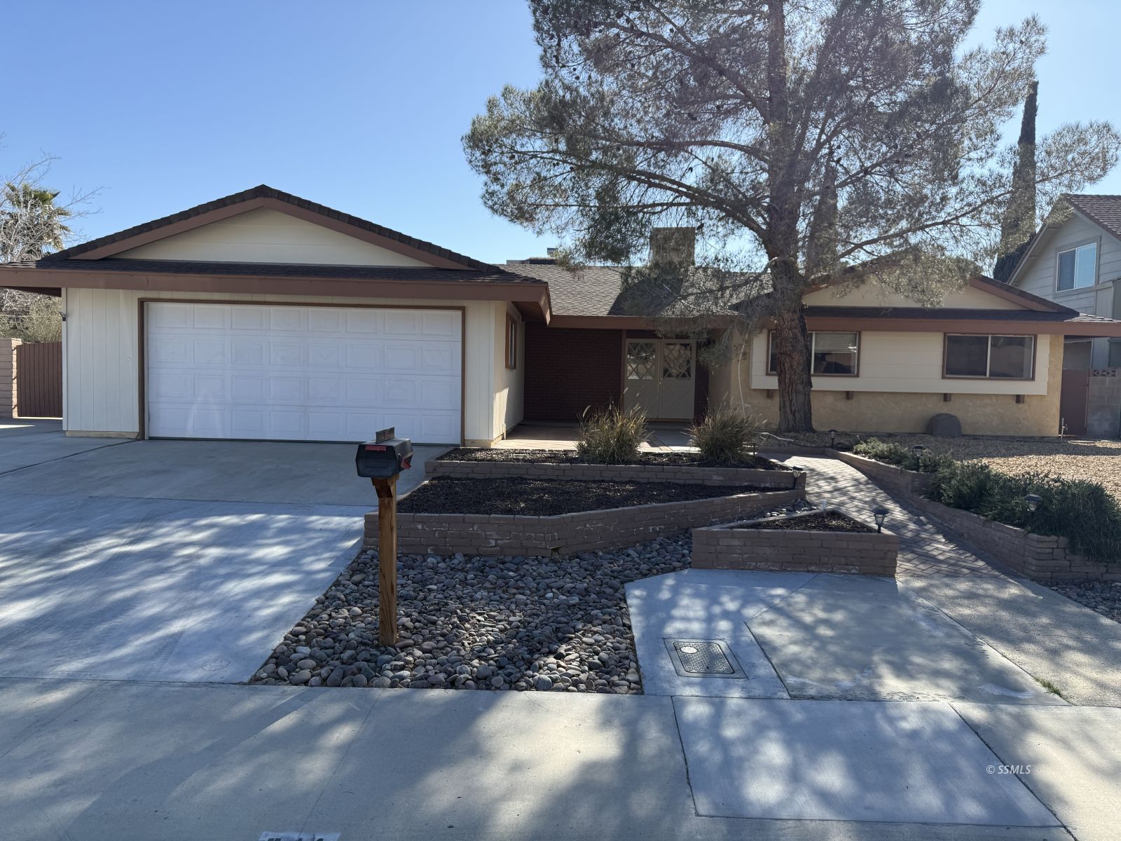 541 Trisha Court Ridgecrest, CA 93555 - Photo 1 of 28 Gallery Image 1