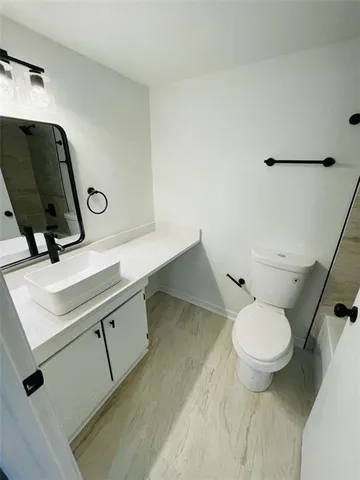 $250,000 | 2 Chaumont Square Northwest, Atlanta, GA 30327