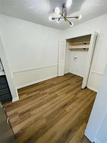 $250,000 | 2 Chaumont Square Northwest, Atlanta, GA 30327