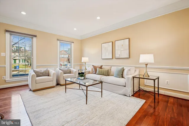 $1,425,000 | 10606 Maplecrest Lane, Potomac, MD 20854