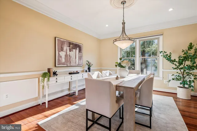 $1,425,000 | 10606 Maplecrest Lane, Potomac, MD 20854