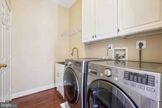 $1,425,000 | 10606 Maplecrest Lane, Potomac, MD 20854