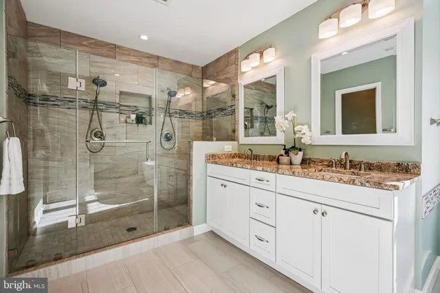 $1,425,000 | 10606 Maplecrest Lane, Potomac, MD 20854