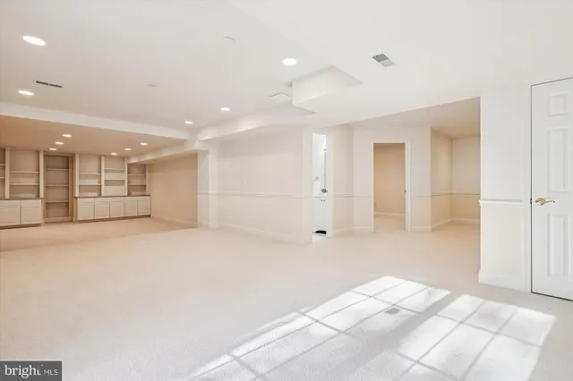 $1,425,000 | 10606 Maplecrest Lane, Potomac, MD 20854