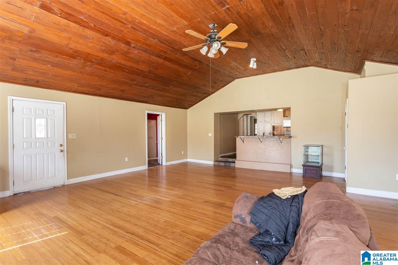 10576 County Road 24 Oneonta, AL 35121 - Photo 7 of 17