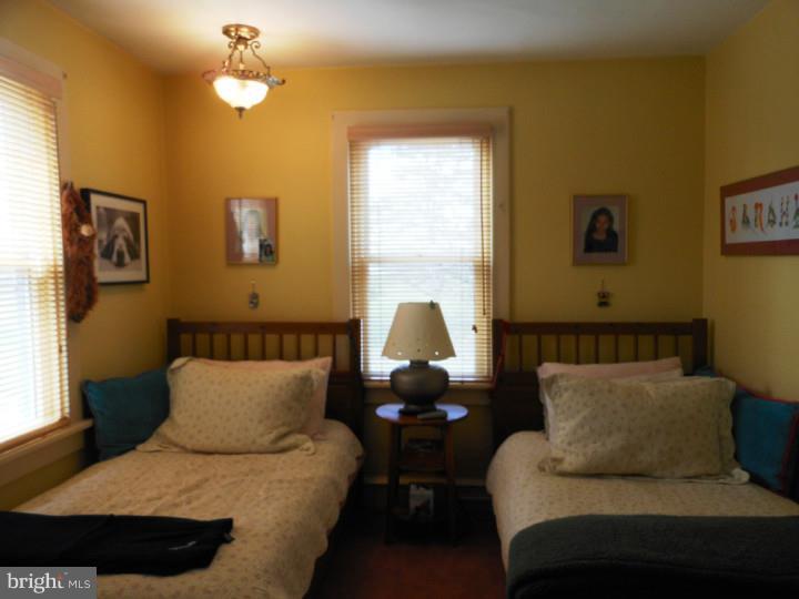 359 Oak Road Glenside, PA 19038 - Photo 12 of 23 Gallery Image 12