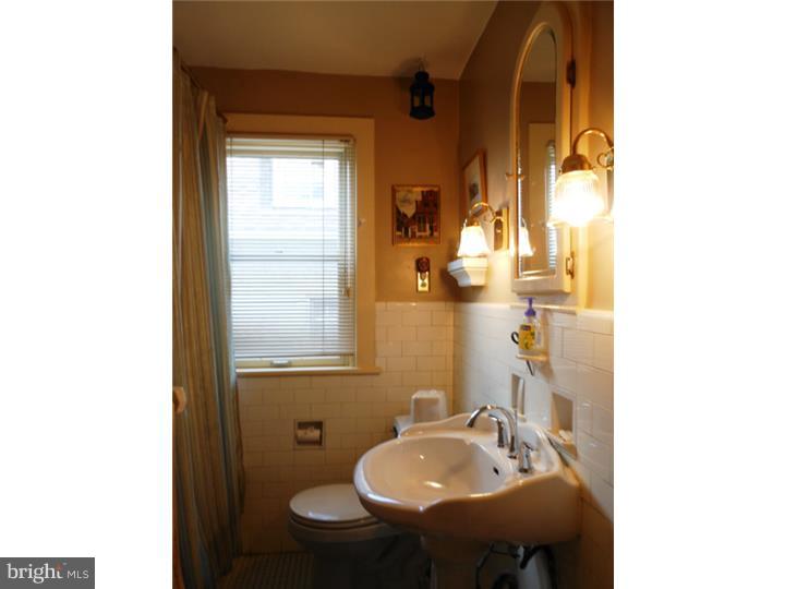 359 Oak Road Glenside, PA 19038 - Photo 15 of 23 Gallery Image 15
