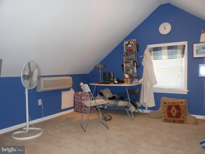 359 Oak Road Glenside, PA 19038 - Photo 17 of 23 Gallery Image 17
