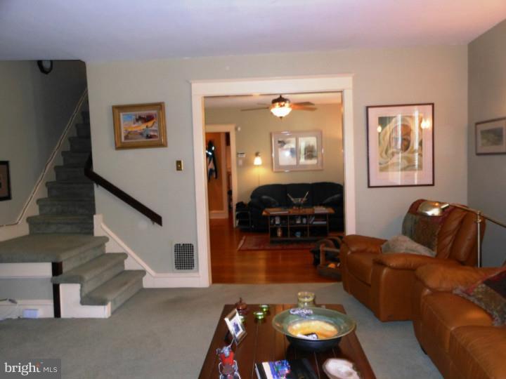 359 Oak Road Glenside, PA 19038 - Photo 4 of 23 Gallery Image 4