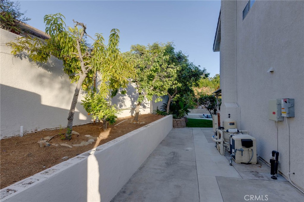 31952 Mill Stream Road Trabuco Canyon, CA 92679 - Photo 24 of 74