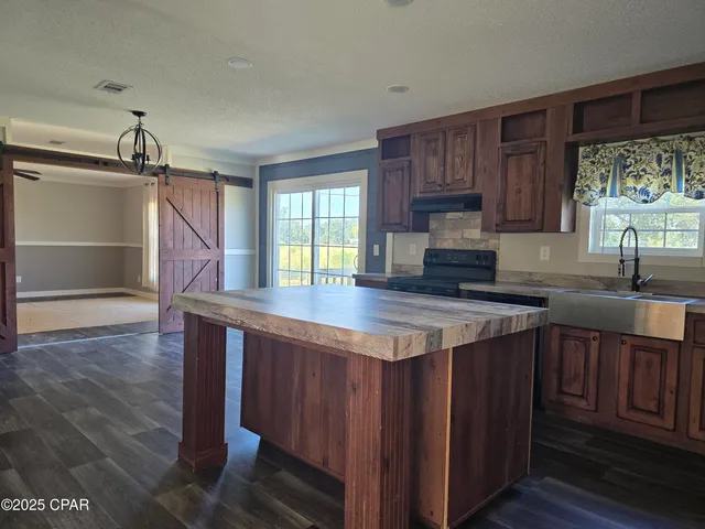 $239,900 | 2187 High Road, Marianna, FL 32448