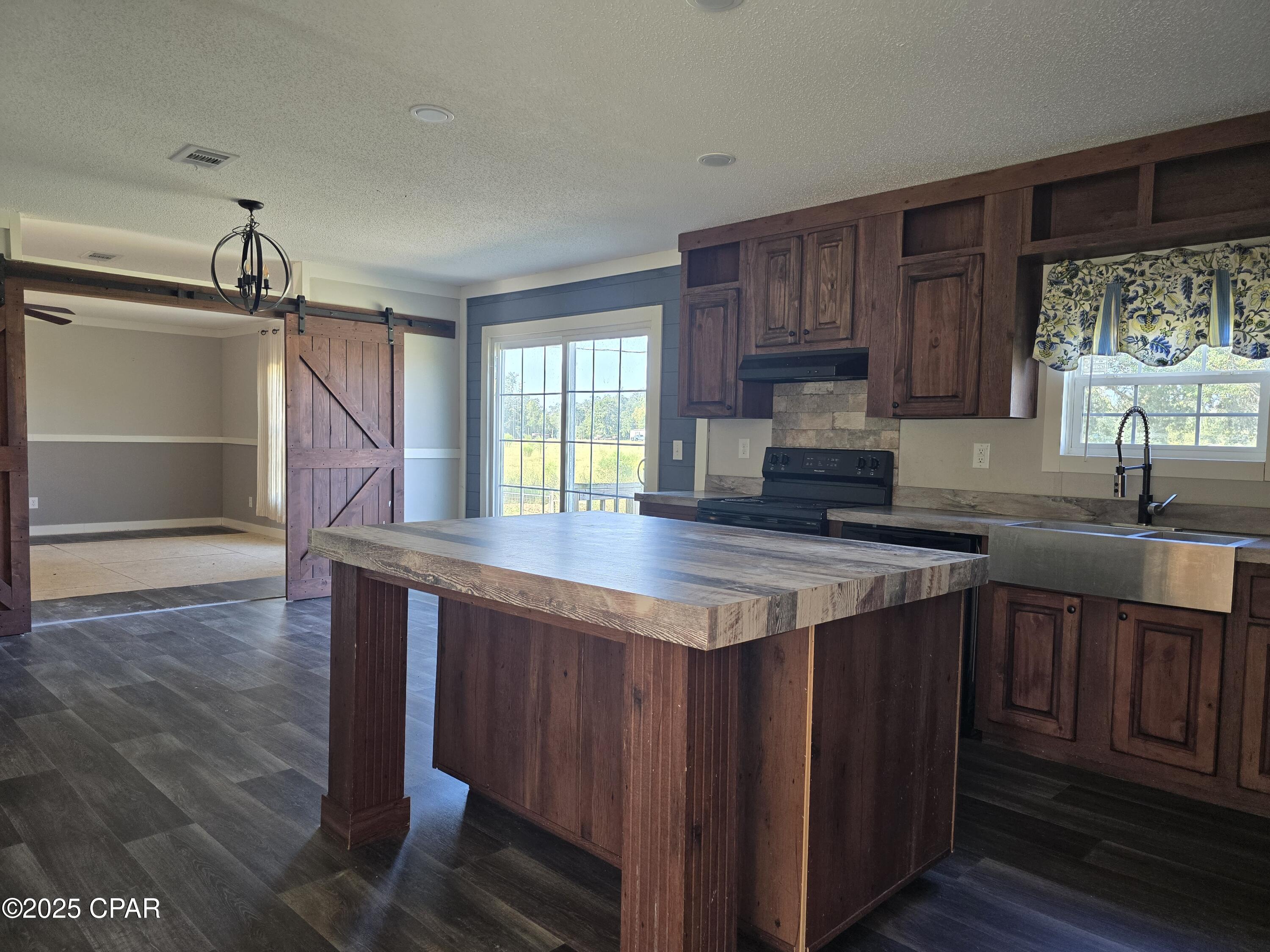 2187 High Road Marianna, FL 32448 - Photo 13 of 42