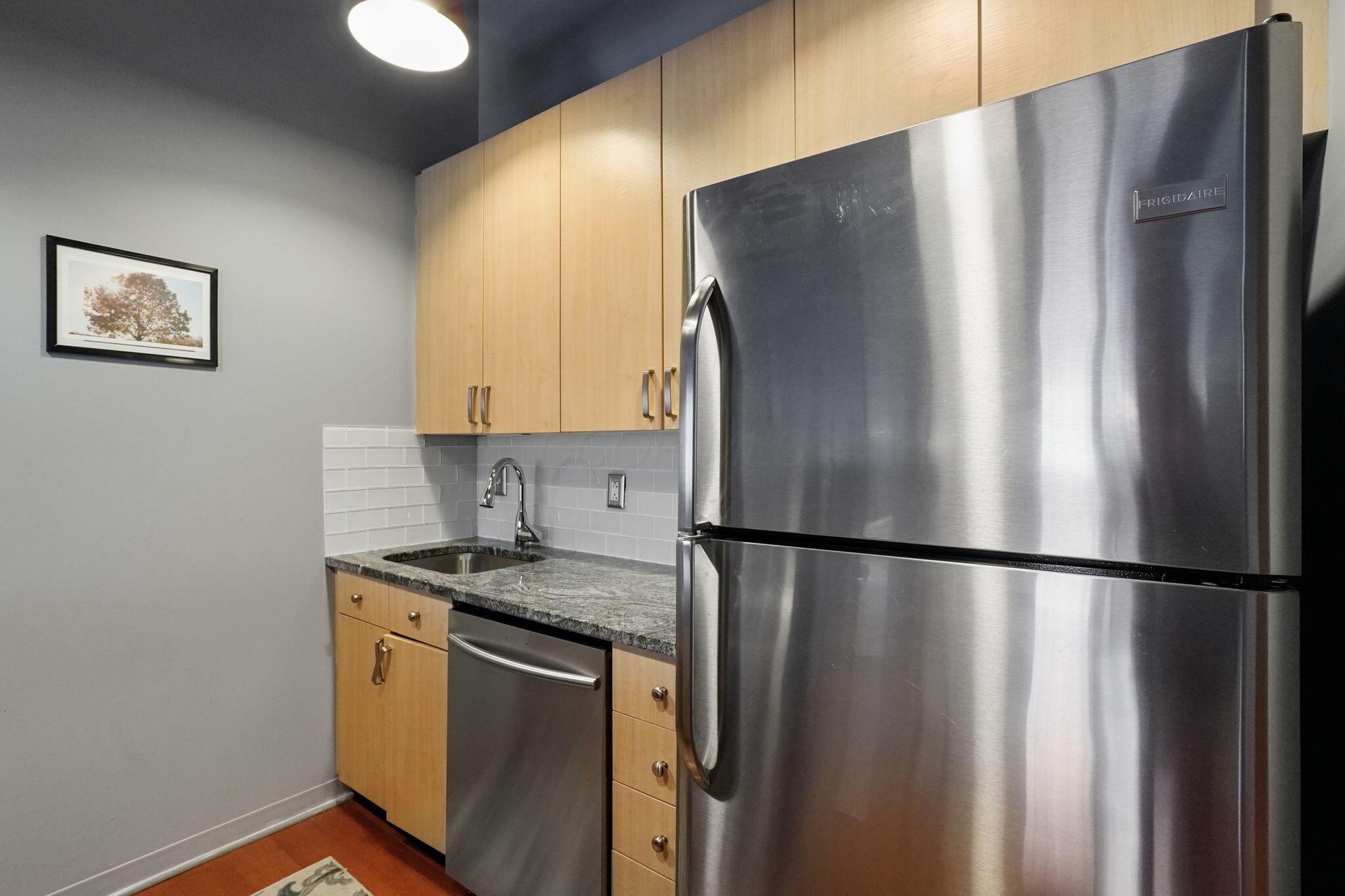 769 North High Street, Unit R308 Columbus, OH 43215 - Photo 9 of 24
