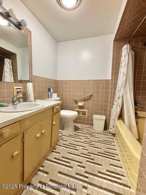 1004 Sleepy Hollow Road Clarks Summit, PA 18411 - Photo 14 of 24 a bathroom with a double vanity sink and a mirror