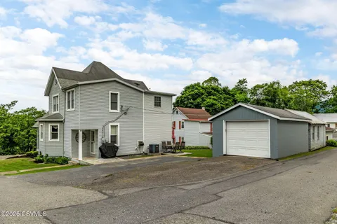$250,000 | 182 Reading Avenue, Herndon, PA 17830