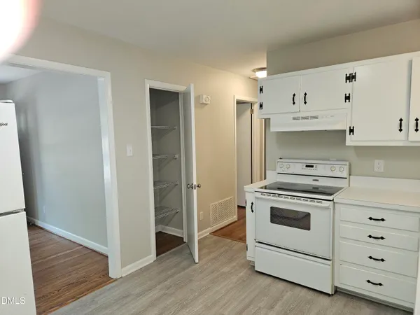 $400,000 | 202 Crest Road, Cary, NC 27513