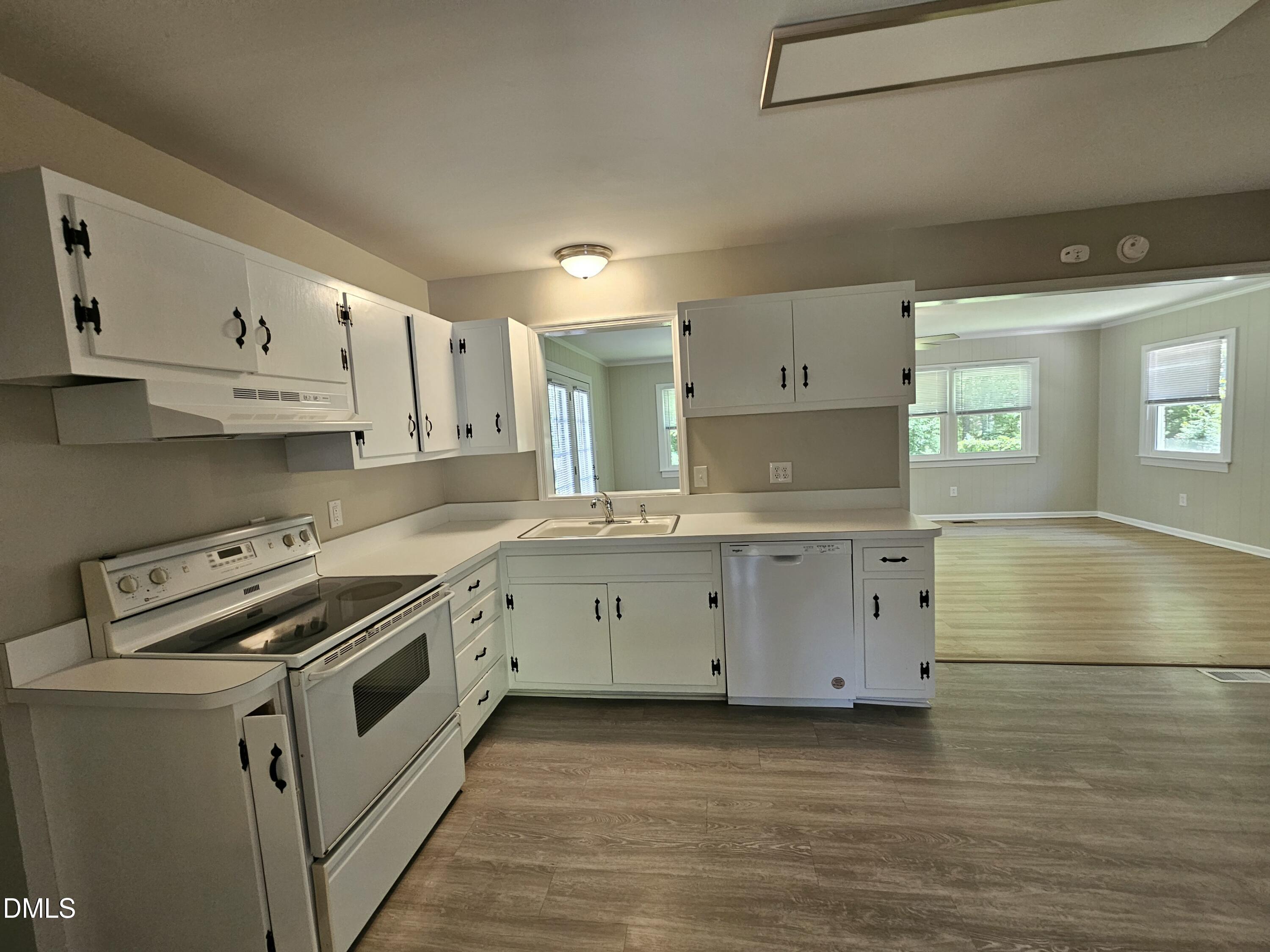 202 Crest Road Cary, NC 27513 - Photo 16 of 31 20260410_133226