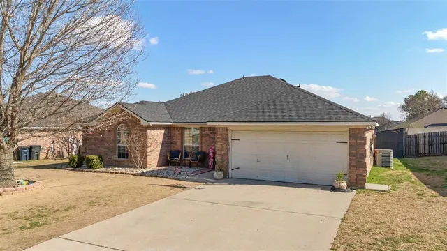 $339,900 | 250 Wellington Trail, Weatherford, TX 76085